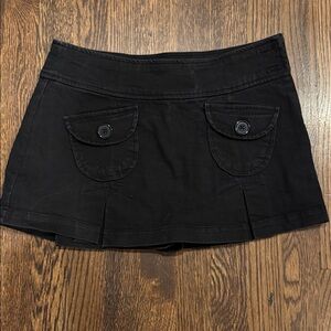 Urban Outfitters Black Mini Skirt/Skort - Size Small